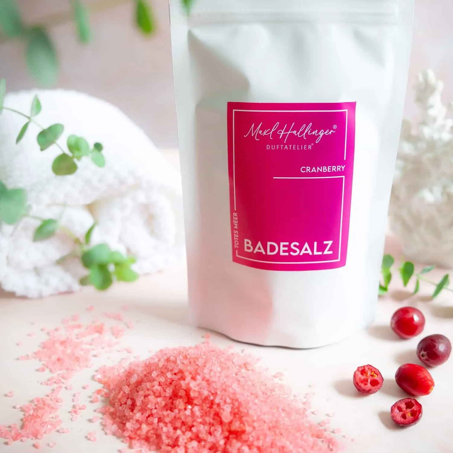 BADESALZE & BADEKRISTALLE - Badezusatz mit Totes Meer Badesalz aus der Edition Maxl Hallinger für entspannende Wohlfühlmomente, Badekristalle & wohltuende Fußbäder. Die besondere Geschenkidee für Wellness, Entspannung & Me-Time
