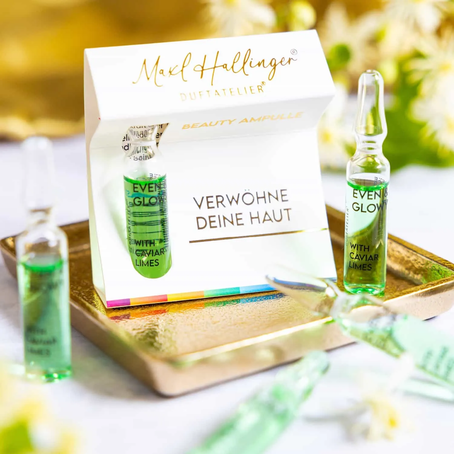 SERUM AMPULLE IM KARTON - Vegane Maxl Hallinger Serum-Ampulle für Feuchtigkeit, Regeneration & Anti-Aging, stilvoll verpackt im hochwertigen Geschenk-Karton. Hochwertige Gesichtspflege für strahlende Haut & entspannte Wohlfühlmomente